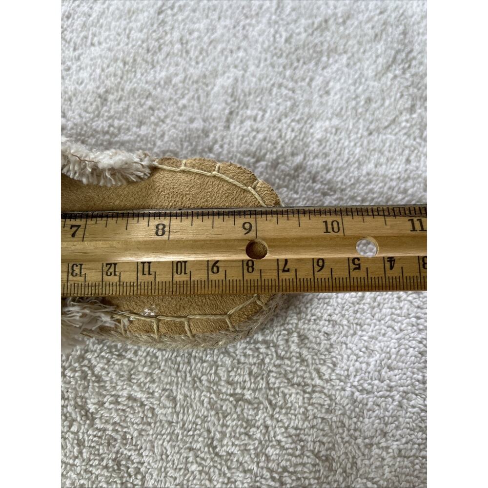 Minnetonka Women’s 7 Beige Fringed Fabric Cross Slides Sandals - Picture 10 of 10